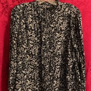 J Crew Black/White Floral Blouse sz L